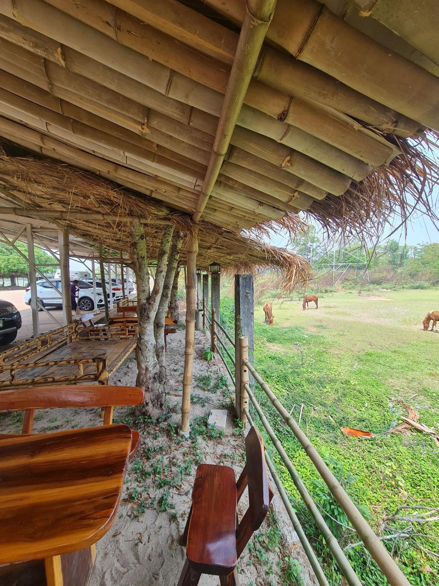 Bualinn Resort Nong Khai Esterno foto